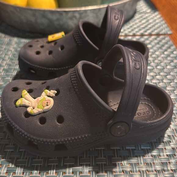 Crocs Classic Clogs Navy Blue Toddler Kids - Size C8 - Picture 3 of 5